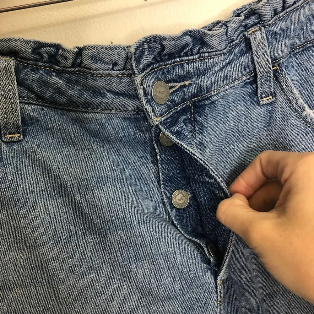 Hollister Ultra High Waist Mom Jean Shorts Button Fly Vintage Stretch 32
